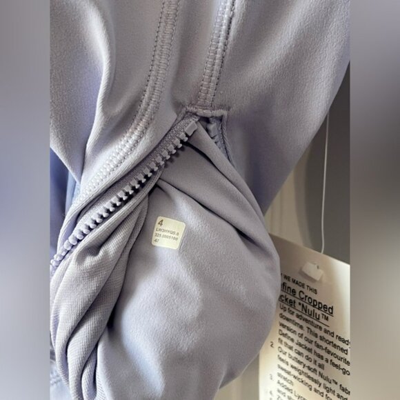 🆕Lululemon🍋Define Cropped Jacket Nulu Colour Serene Blue Sz 4 - Picture 8 of 9